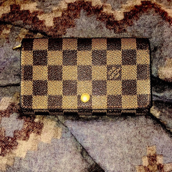 Louis Vuitton Tresor Damier Ebene Wallet - Picture 2 of 13
